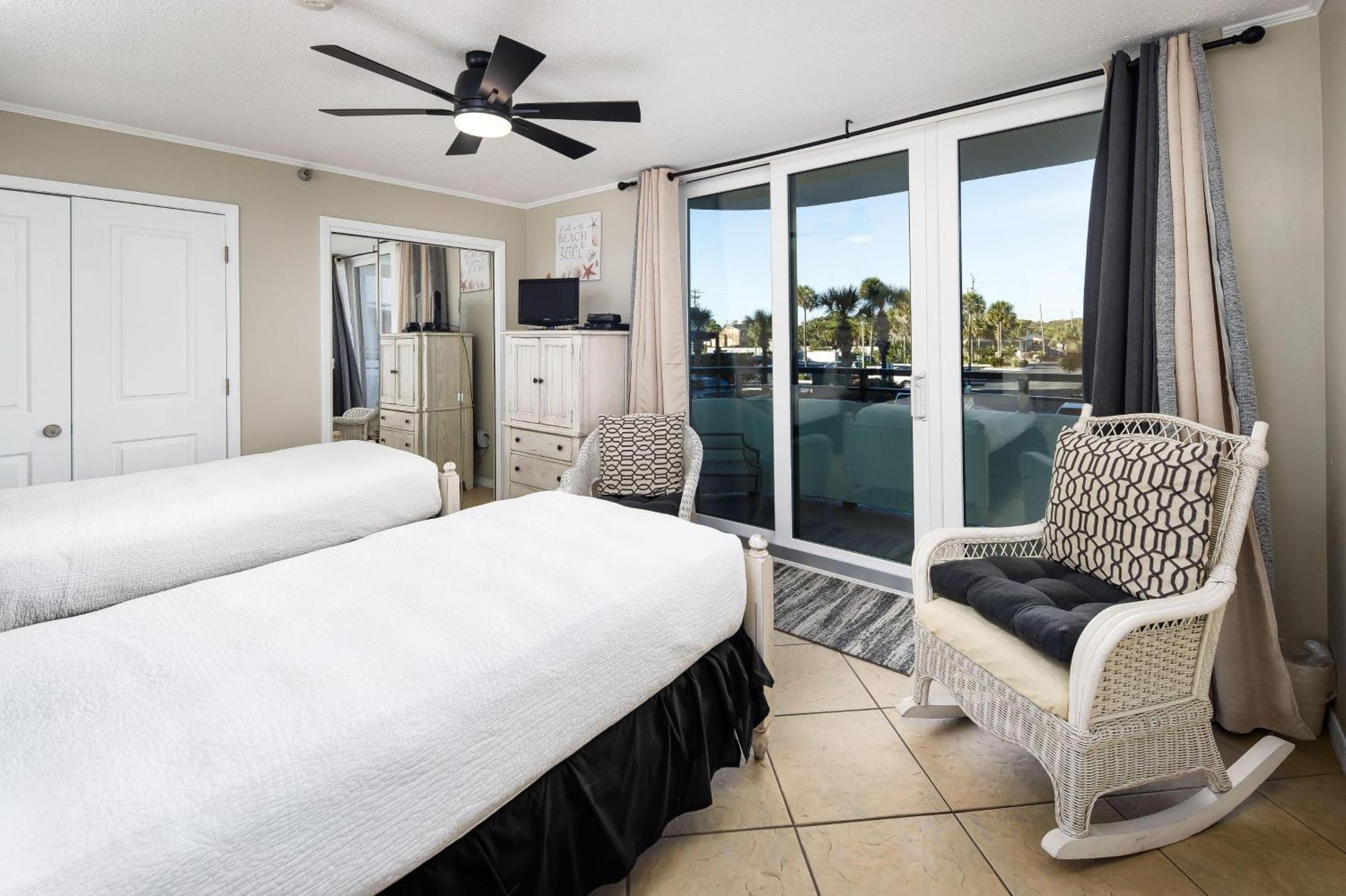 Nautilus 1201 - Gulf Front 2 Bedroom Huge Wrap Around Balcony 2Nd Floor! Fort Walton Beach Zewnętrze zdjęcie